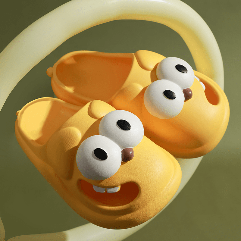 Thatlilshop Funny big-eyed dog slippers