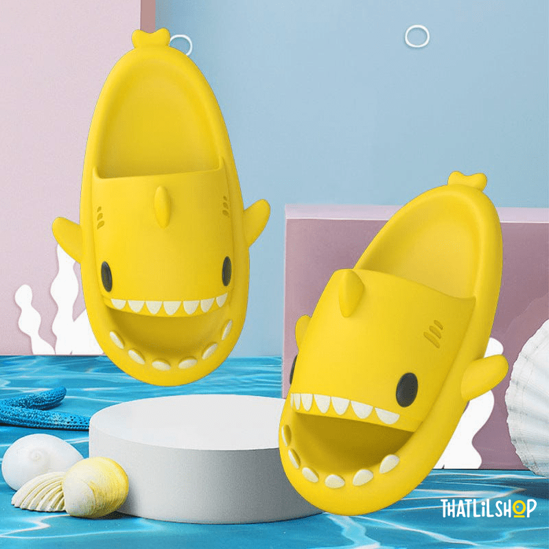 Thatlilshop™ Summer Cute Shark Slides – THATLILSHOP